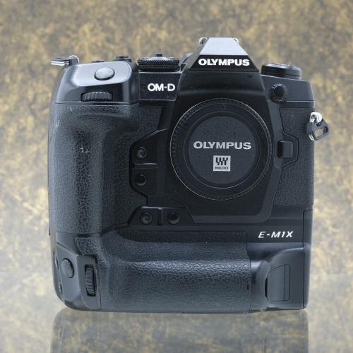 Olympus OM-D E-M1x Body - Tweedehands