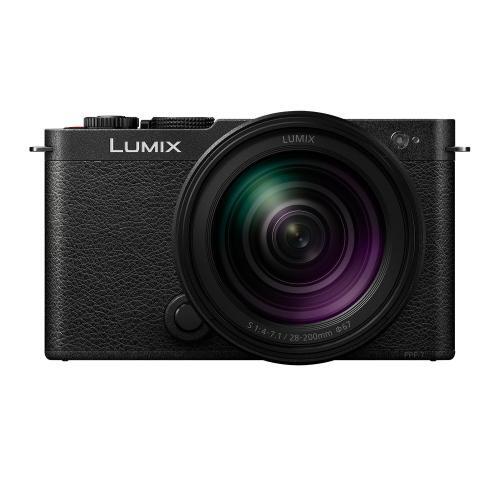 Panasonic Lumix DC S9 + 28-200mm - Jet Black