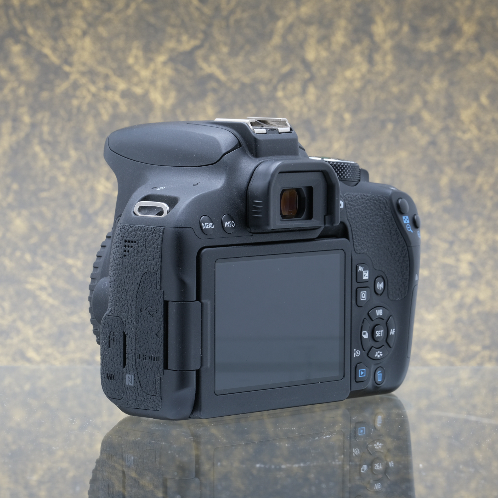 Canon 800D Body - Tweedehands