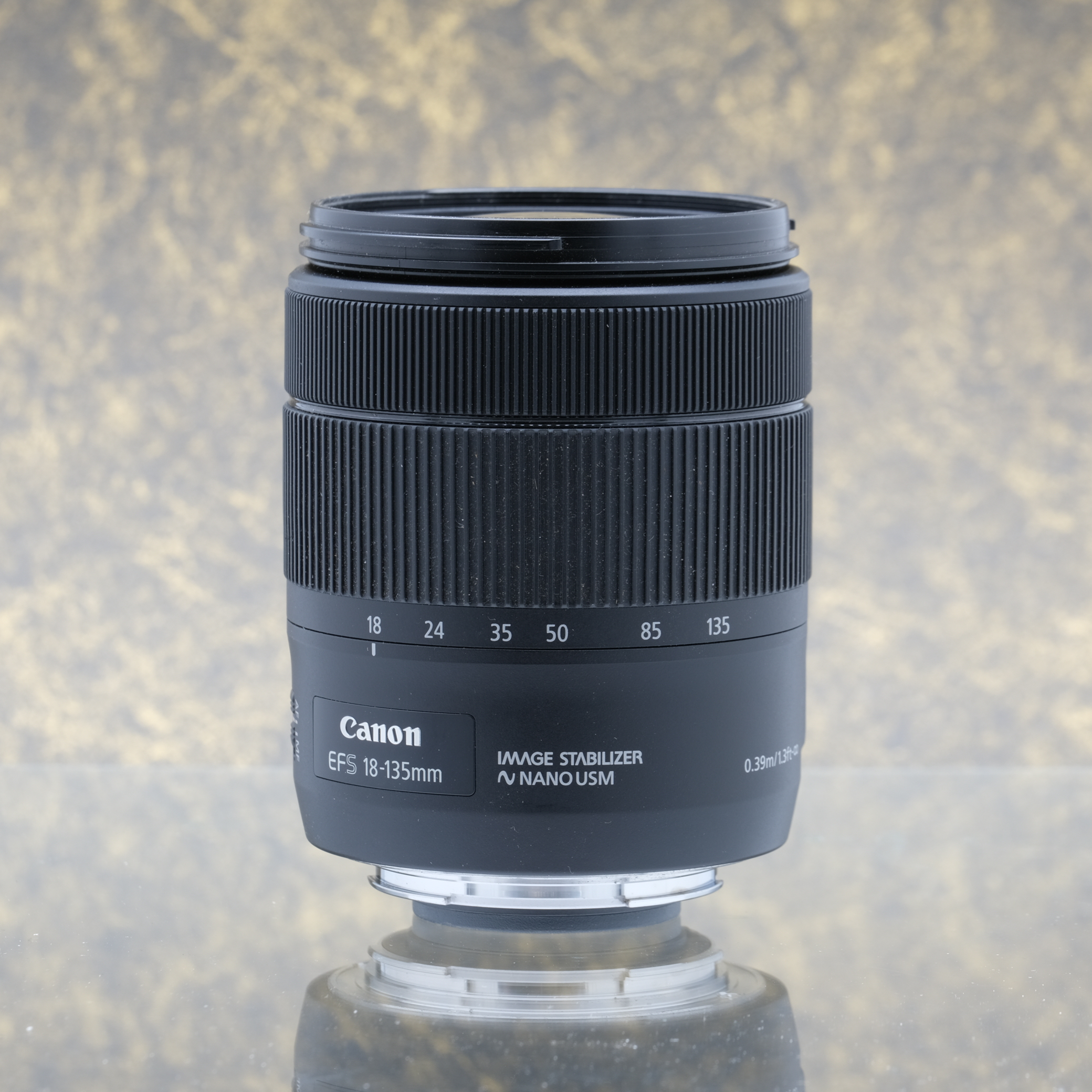 Canon EF-S 18-135mm f/3.5-5.6 IS USM - Tweedehands