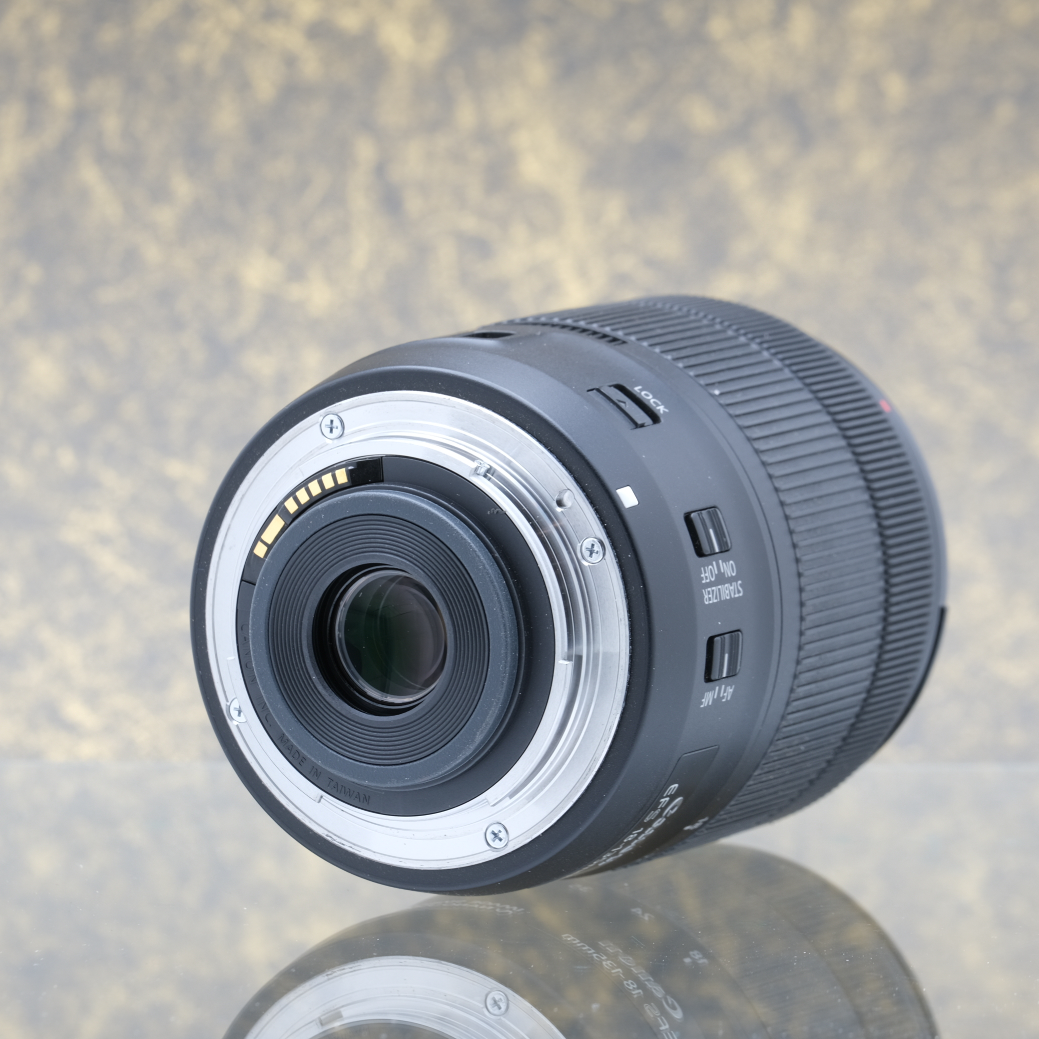 Canon EF-S 18-135mm f/3.5-5.6 IS USM - Tweedehands