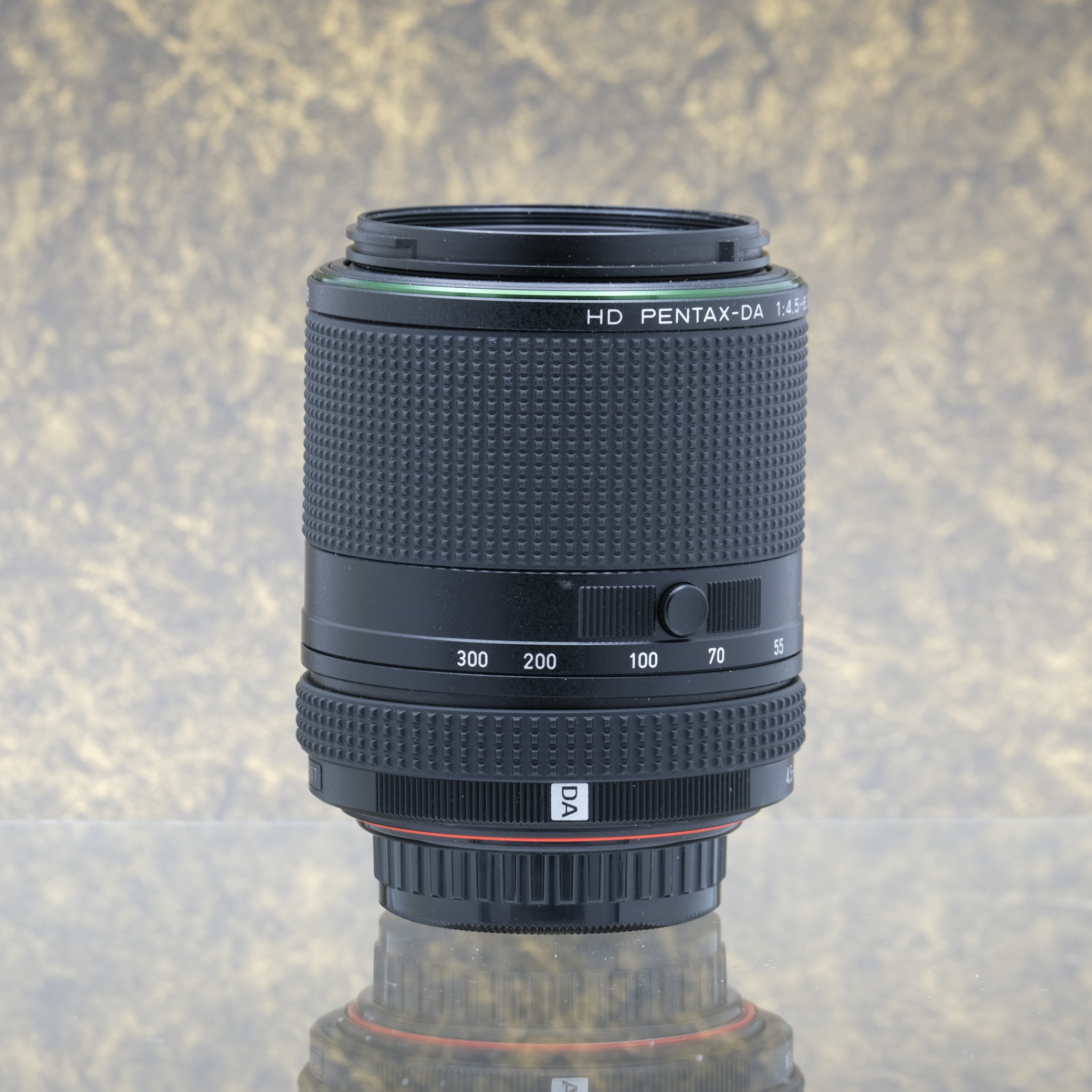 Pentax-DA 55-300mm f/4.5-6.3 ED PLM WR RE HD - Tweedehands