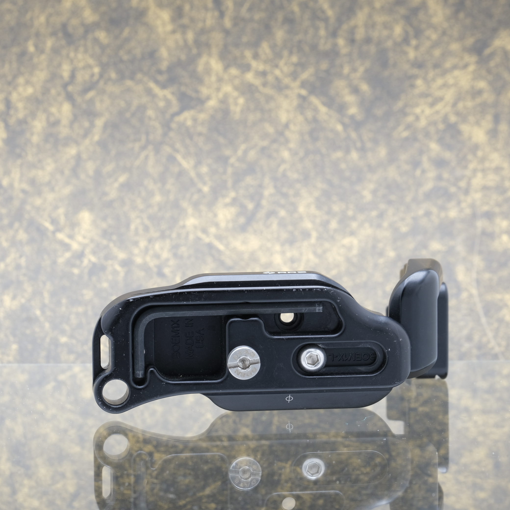 RRS BOEM1X L-plate voor Olympus OM-D E-M1X - Tweedehands
