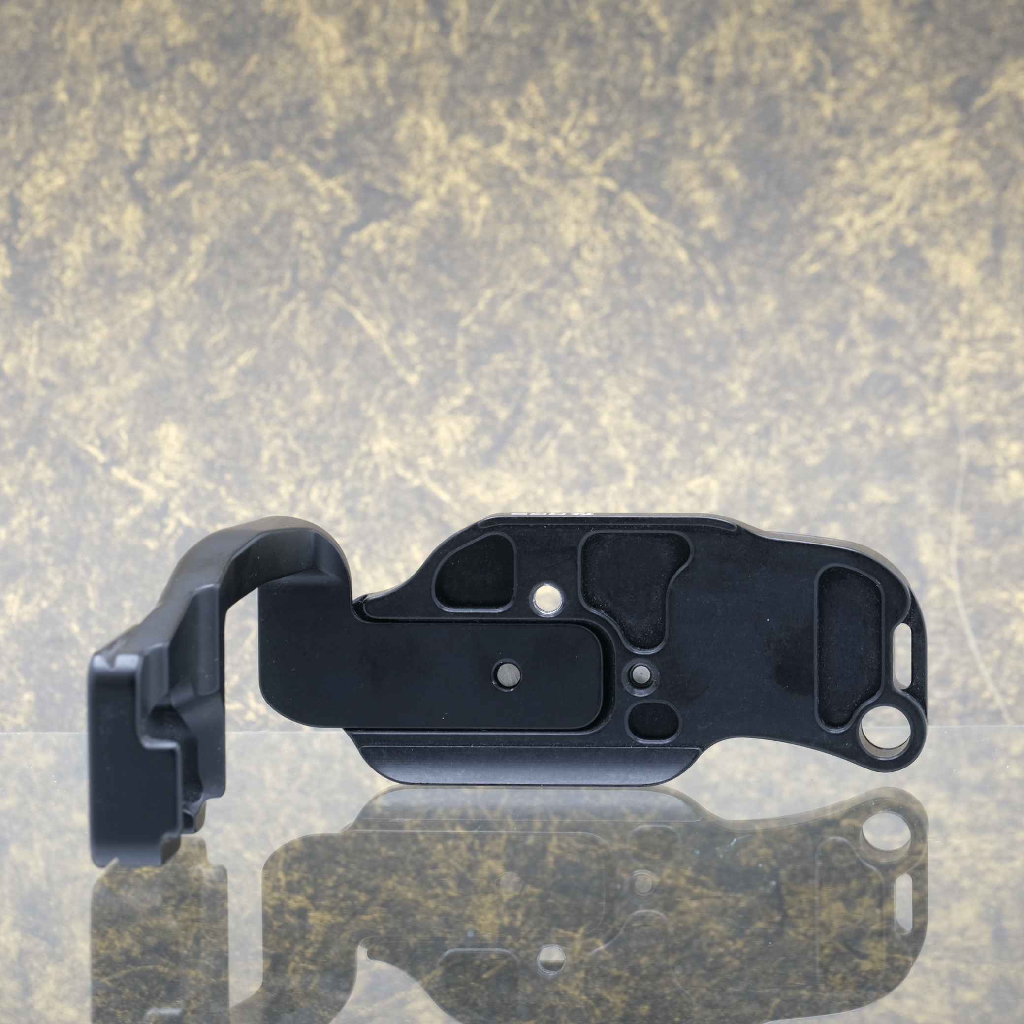 RRS BOEM1X L-plate voor Olympus OM-D E-M1X - Tweedehands
