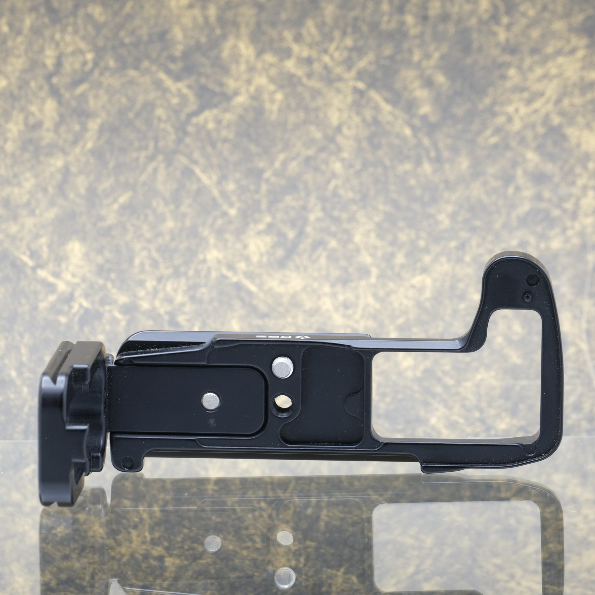 RRS BOEM2 L-plate voor Olympus E-M1 Mark II, Mark III - Tweedehands