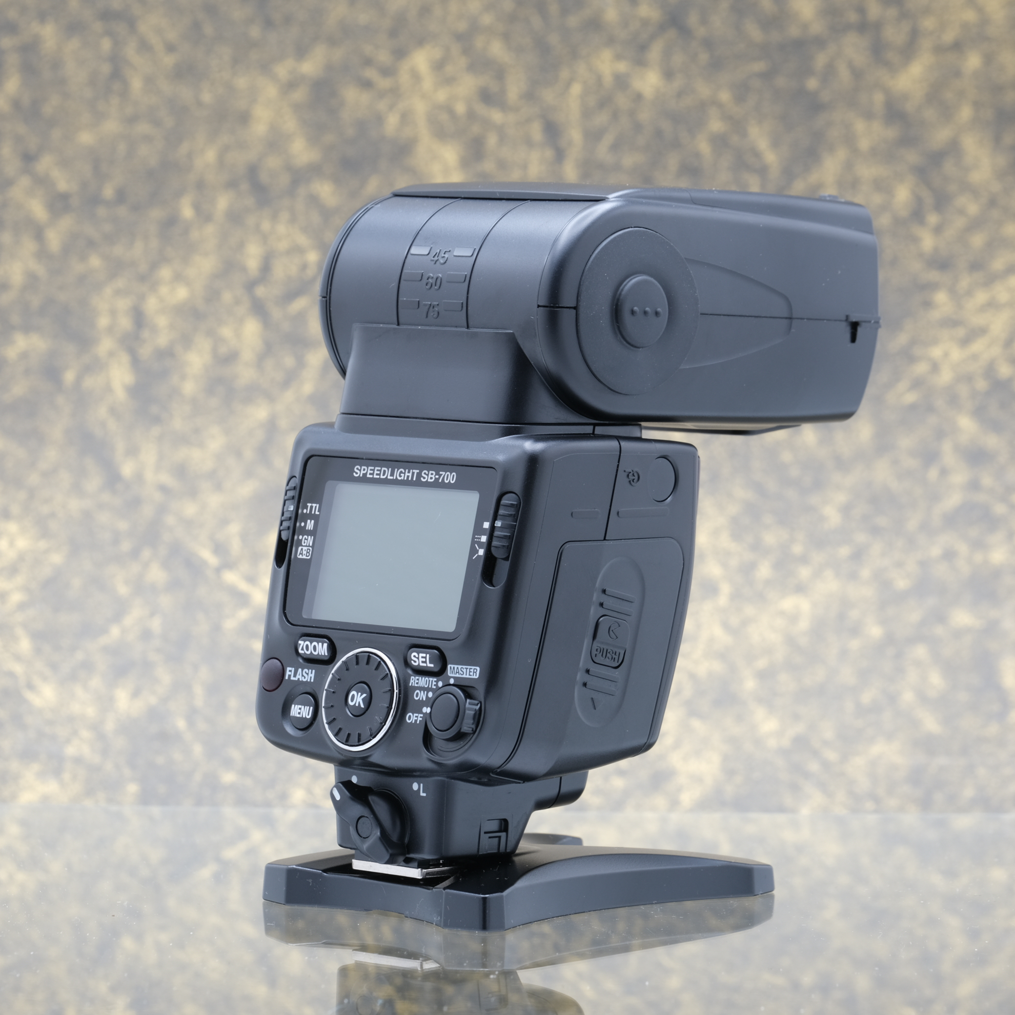 Nikon Speedlight SB-700 - Tweedehands