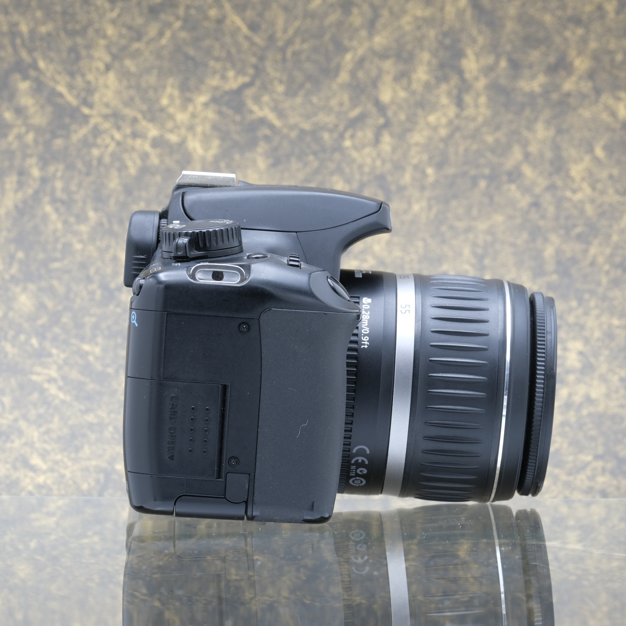 Canon EOS 1000D + EF-S 18-55mm f/3.5-5.6 - Tweedehands