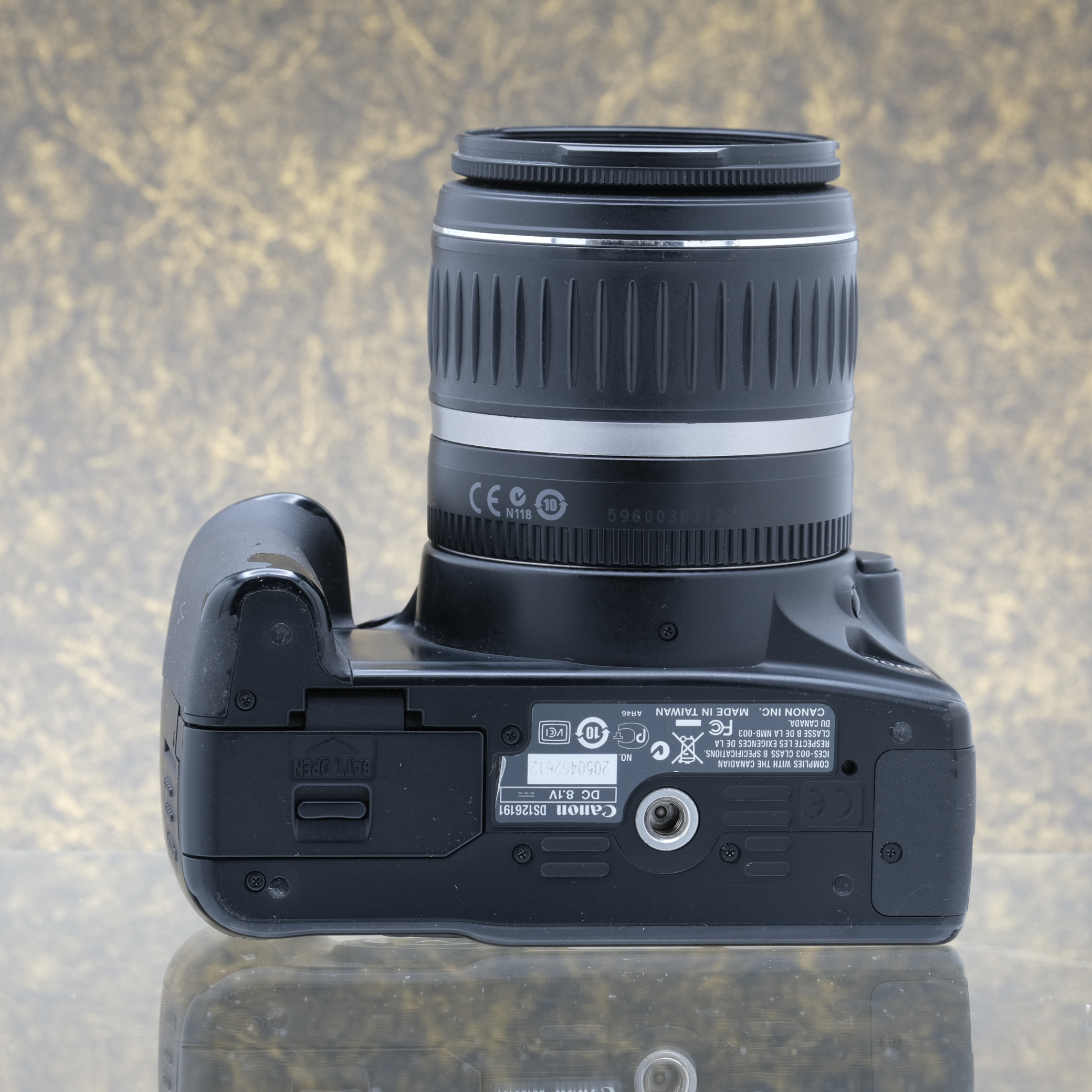 Canon EOS 1000D + EF-S 18-55mm f/3.5-5.6 - Tweedehands