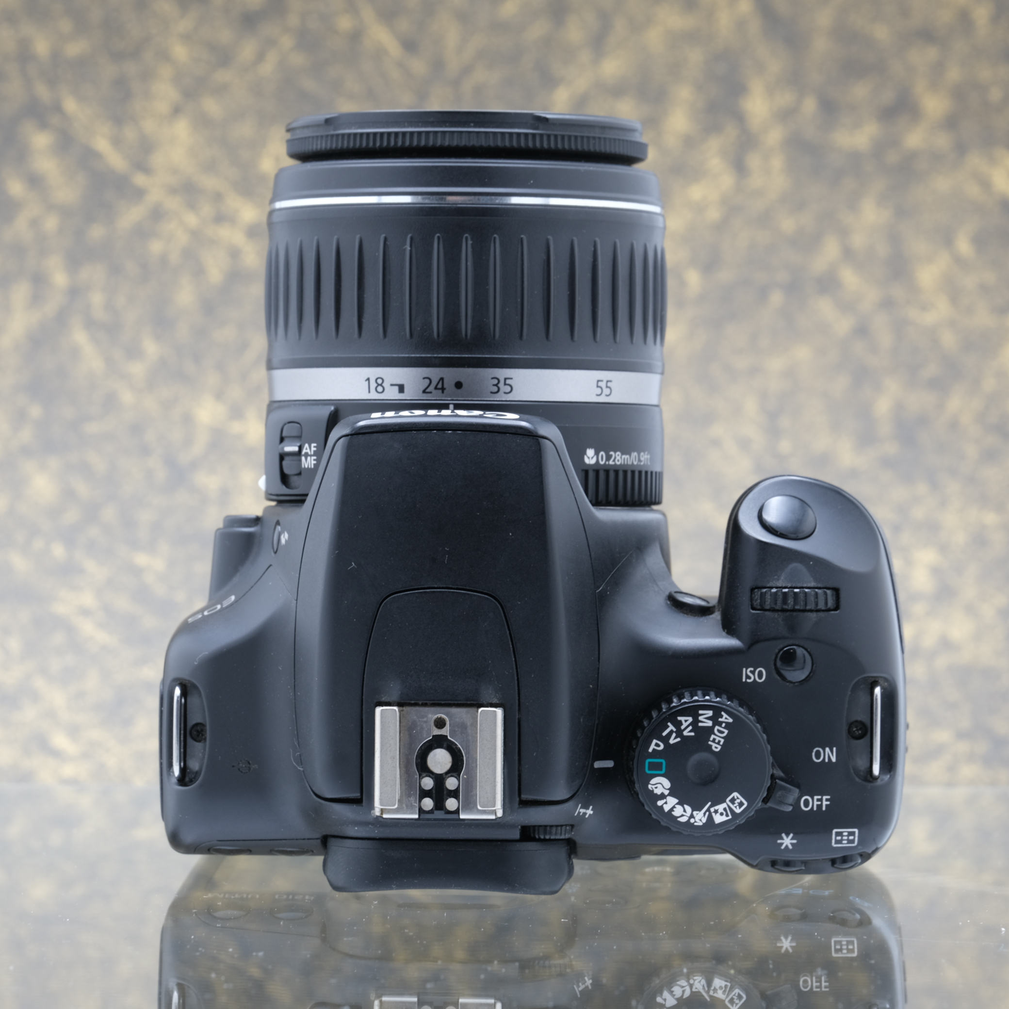 Canon EOS 1000D + EF-S 18-55mm f/3.5-5.6 - Tweedehands