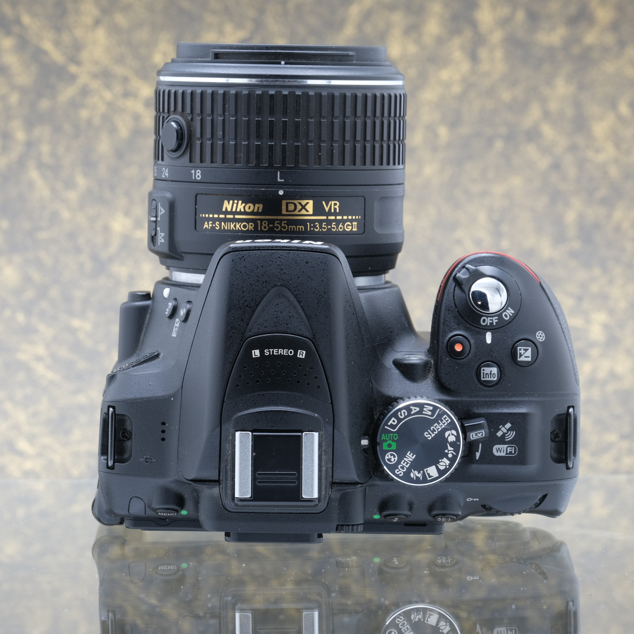 Nikon D5300 + 18-55mm f/3.5-5.6 G VR II - Tweedehands