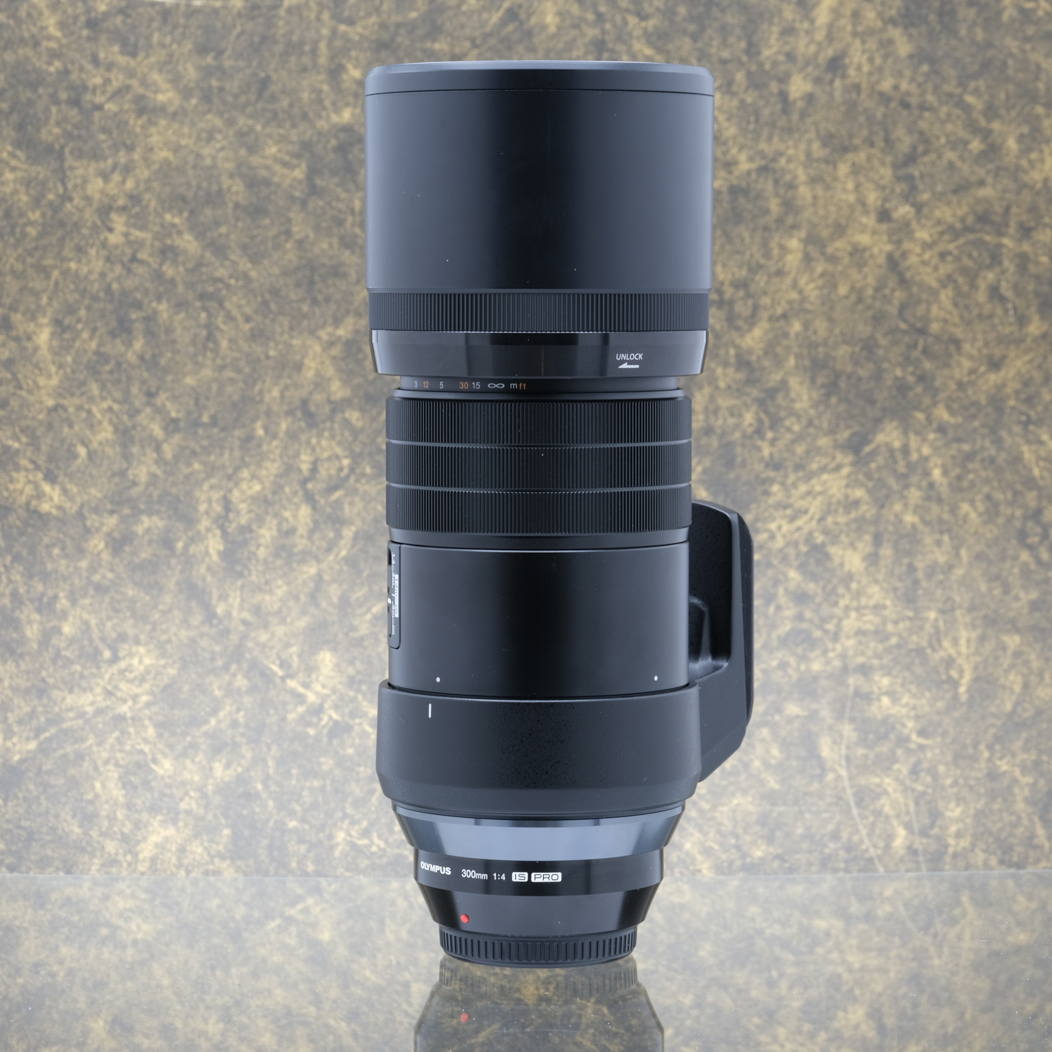 Olympus M.Zuiko Digital ED 300mm f/4.0 IS PRO - Tweedehands