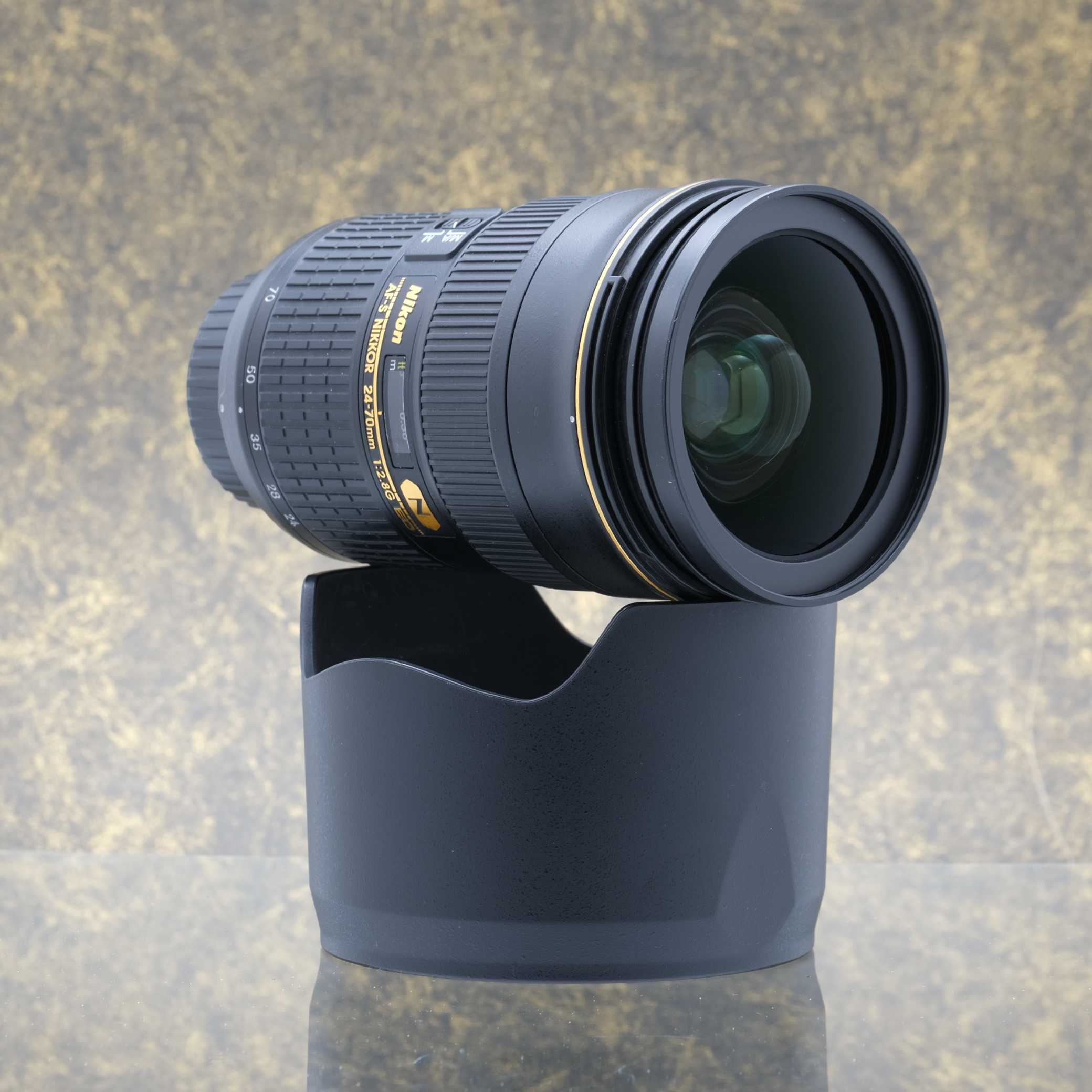 Nikon AF-S 24-70mm f/2.8G ED - Tweedehands