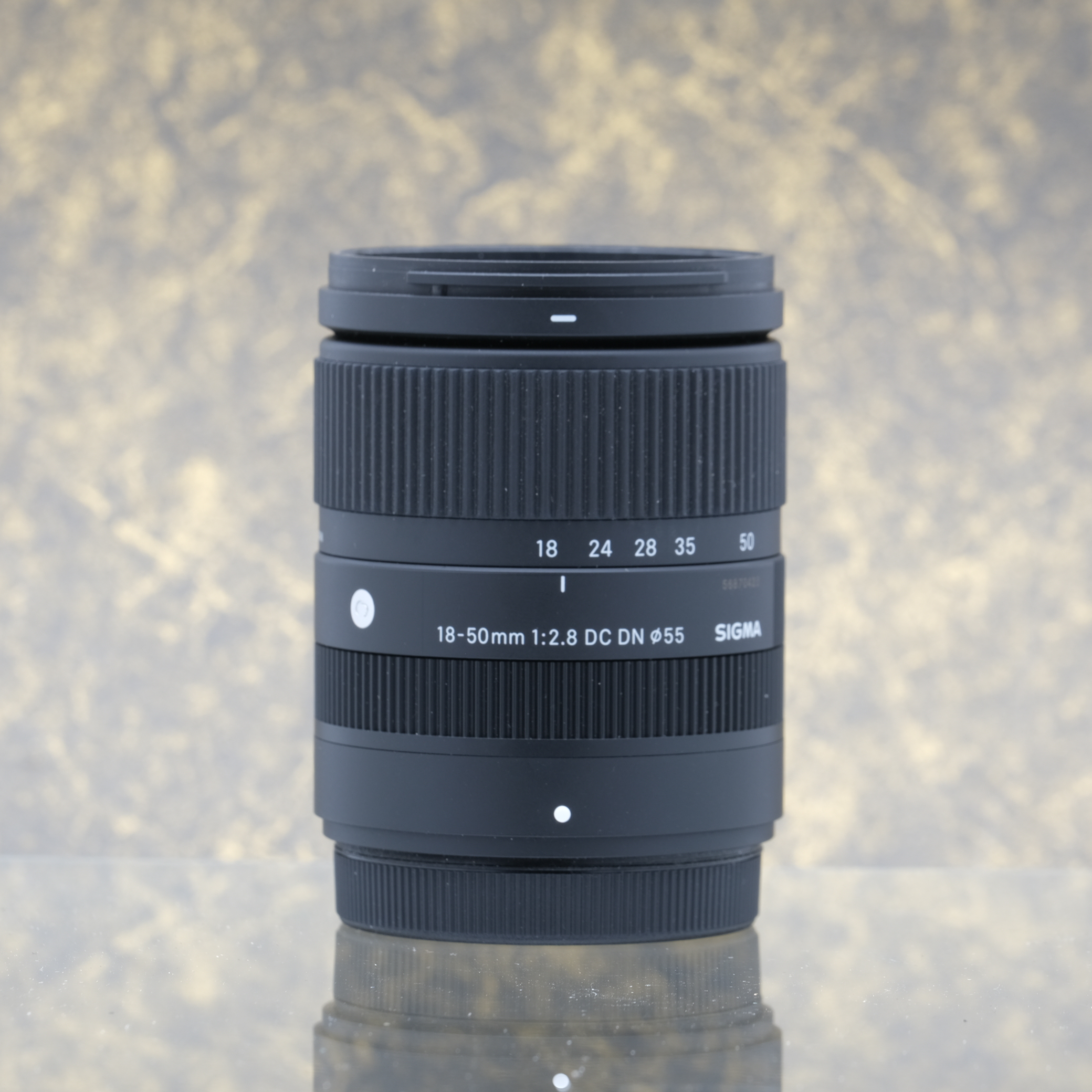 Sigma 18-50mm f/2.8 DC DN Contemporary voor Fujifilm - Tweedehands