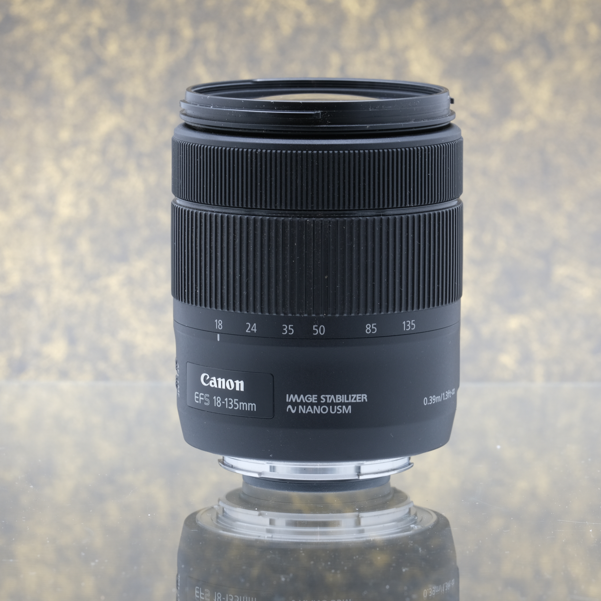 Canon EF-S 18-135mm f/3.5-5.6 IS USM - Tweedehands