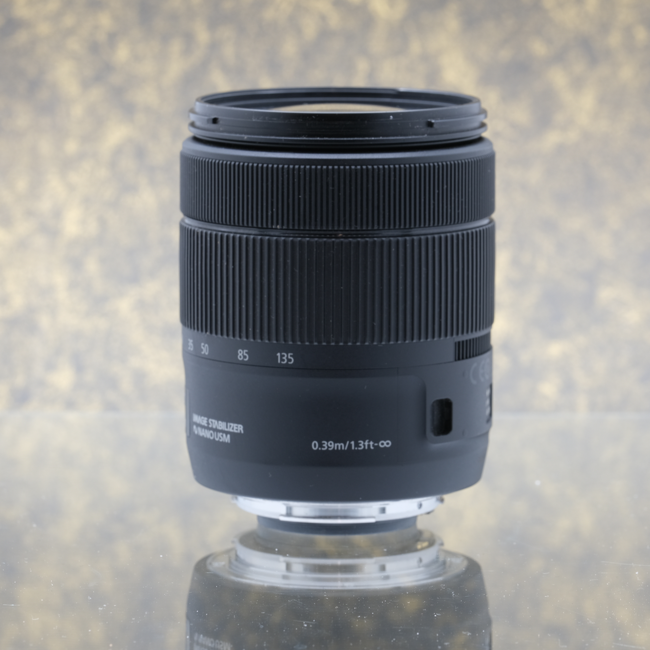 Canon EF-S 18-135mm f/3.5-5.6 IS USM - Tweedehands