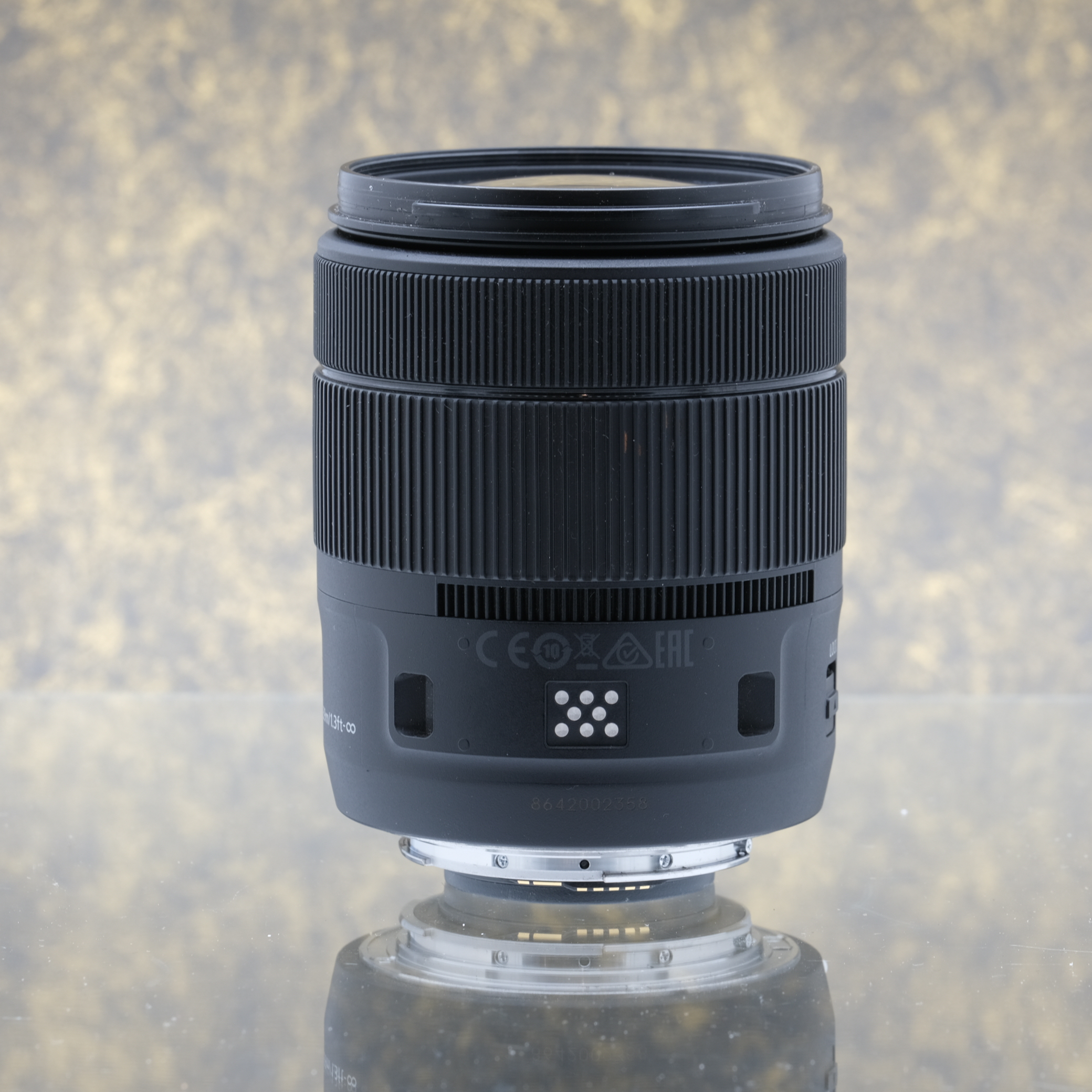 Canon EF-S 18-135mm f/3.5-5.6 IS USM - Tweedehands