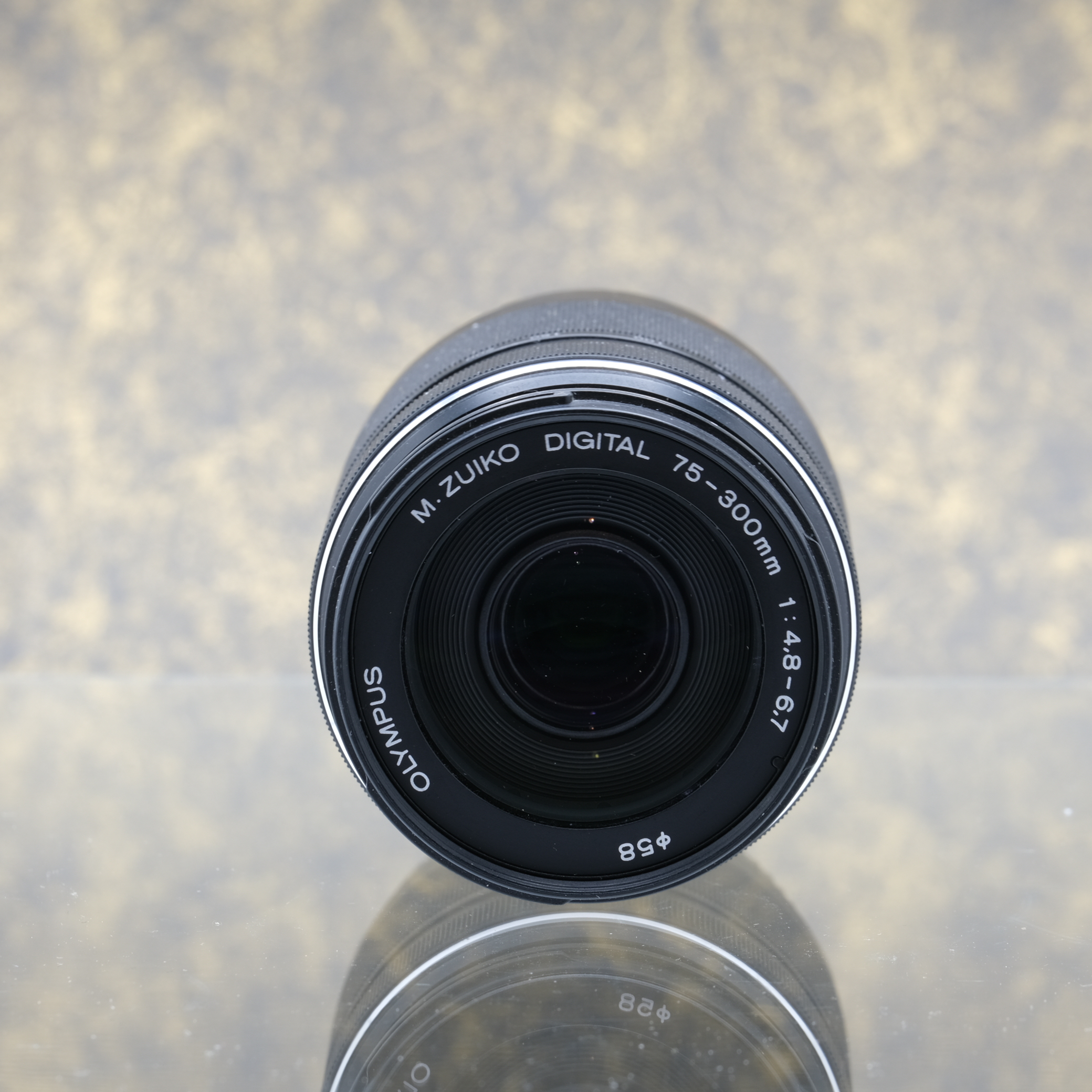 Olympus M.Zuiko Digital ED 75-300mm f/4.8-6.7 II - Tweedehands