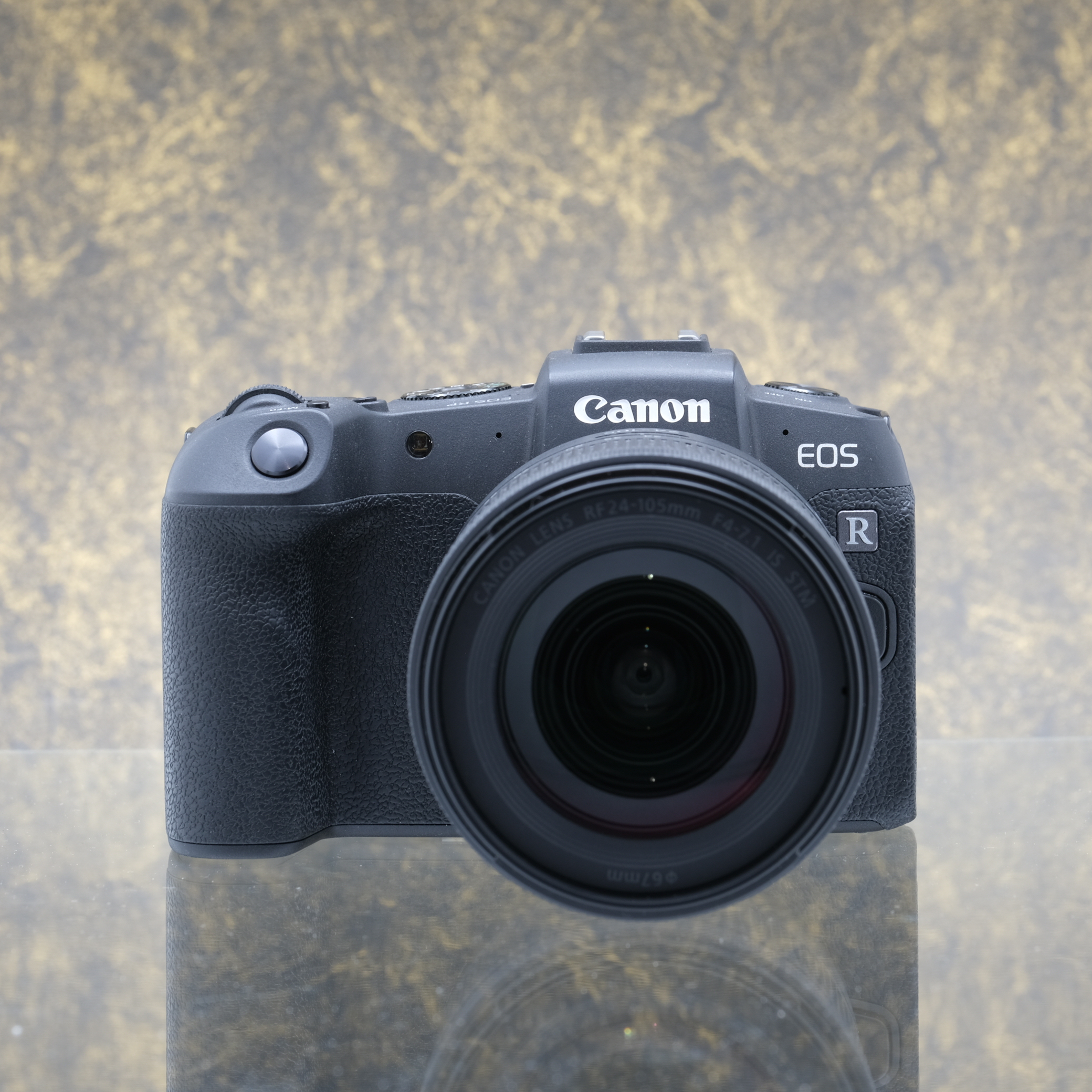 Canon EOS RP + 24-105mm f/4-7.1 IS STM - Tweedehands