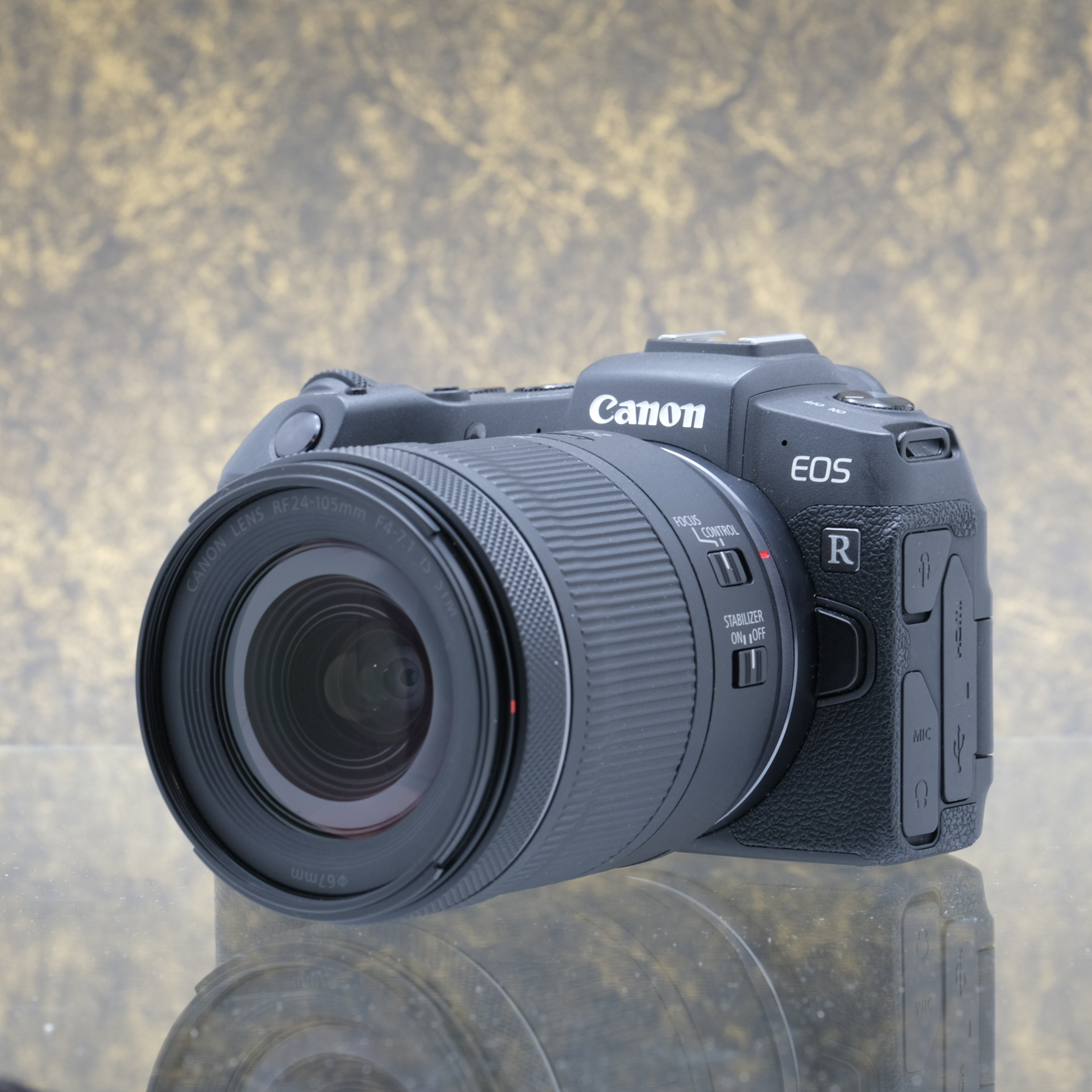 Canon EOS RP + 24-105mm f/4-7.1 IS STM - Tweedehands
