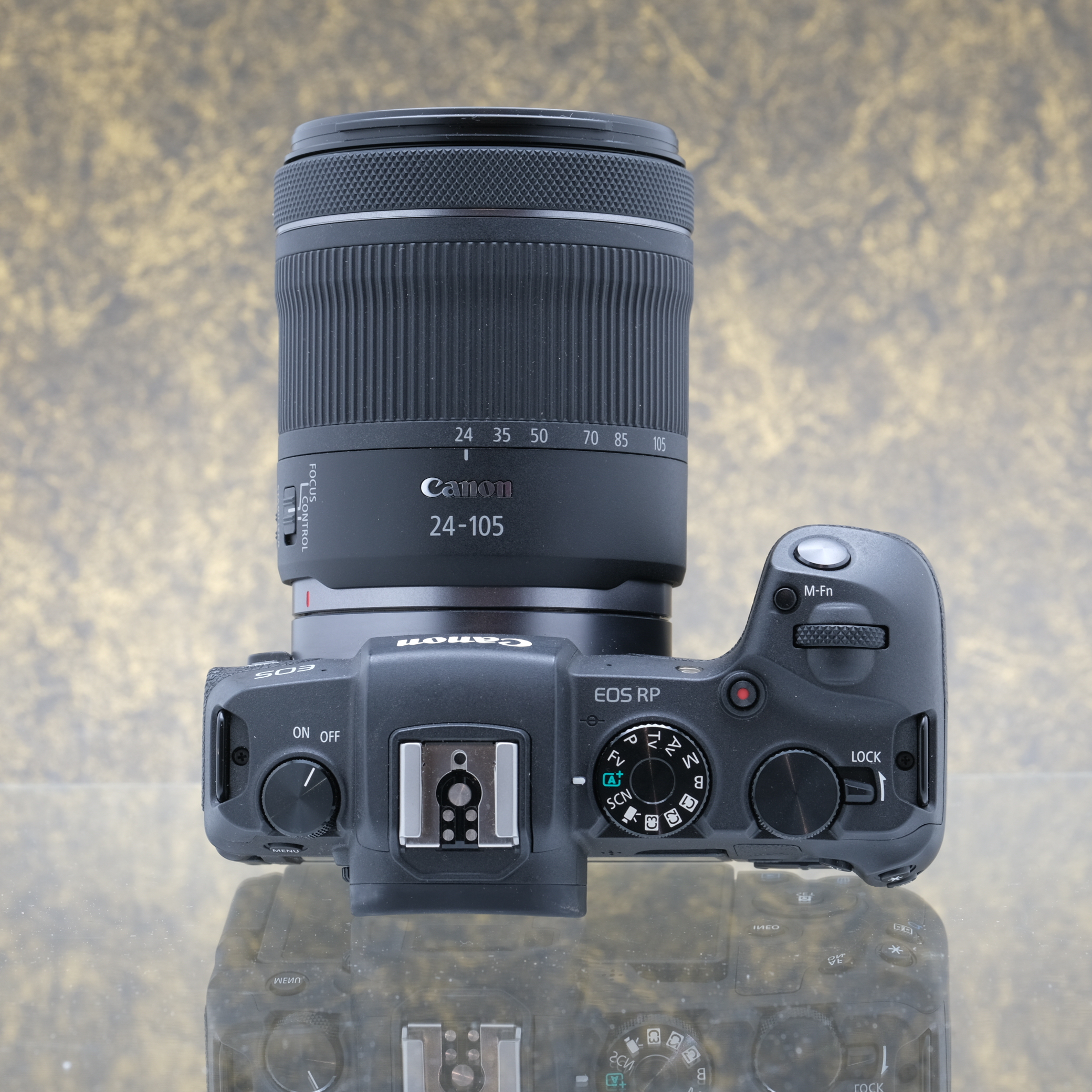 Canon EOS RP + 24-105mm f/4-7.1 IS STM - Tweedehands