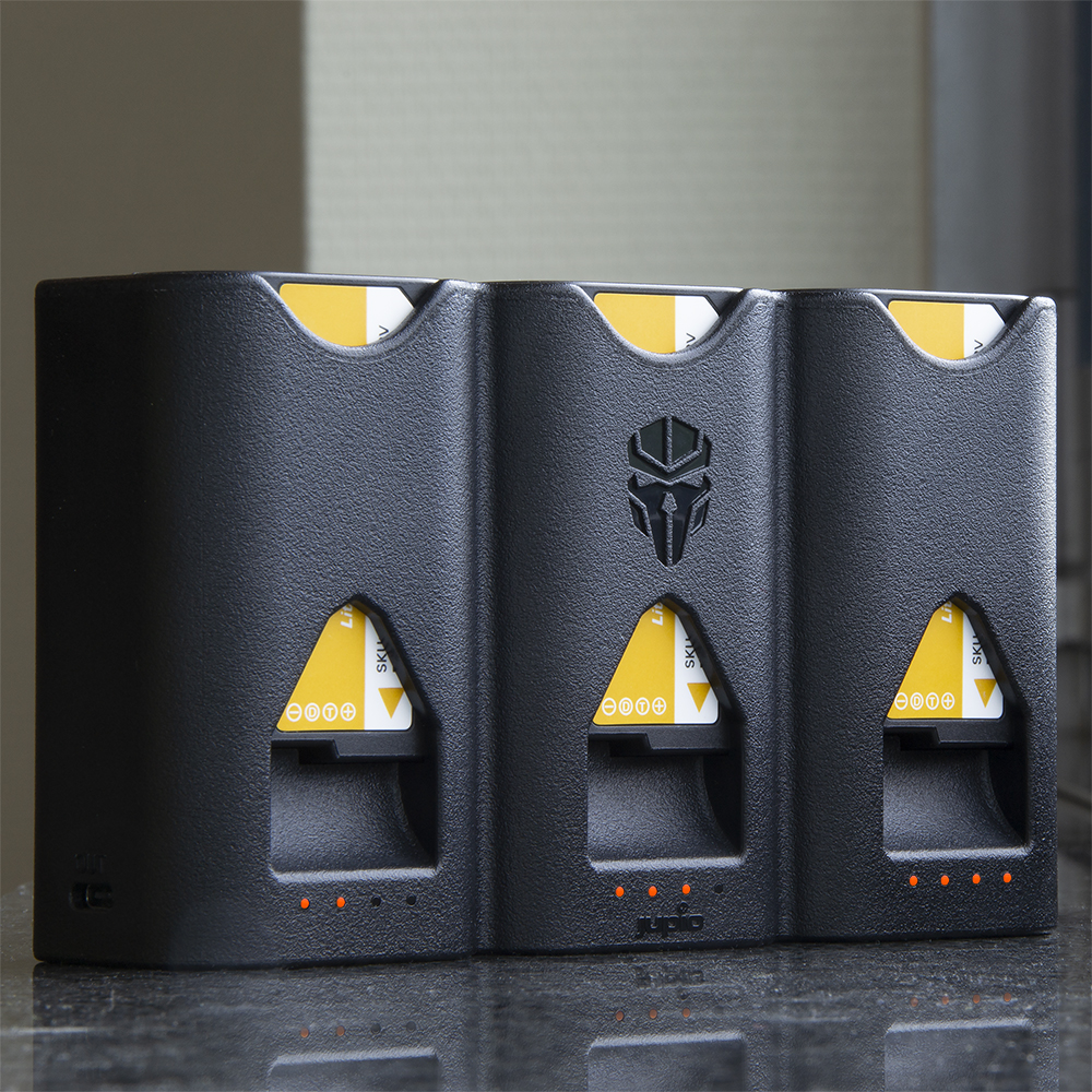 Jupio Pr1me Gear Tri-Charge BLK22