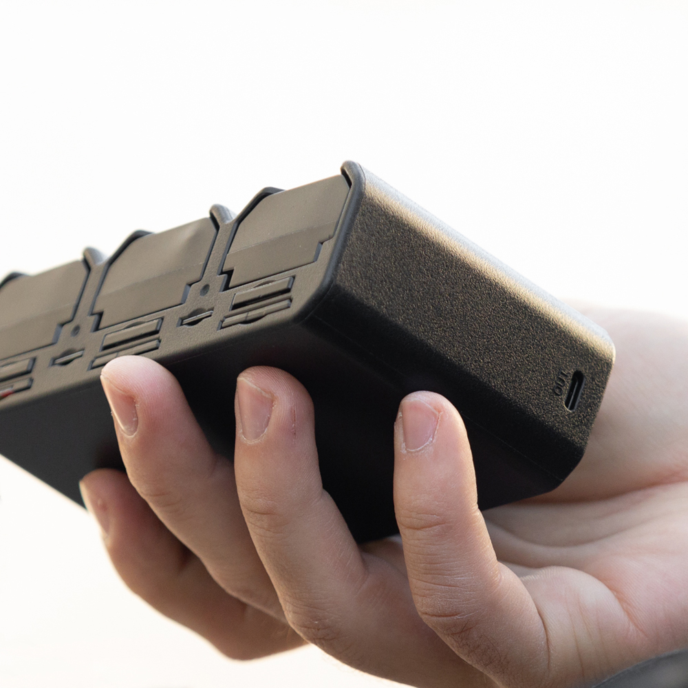Jupio Pr1me Gear Tri-Charge BLK22